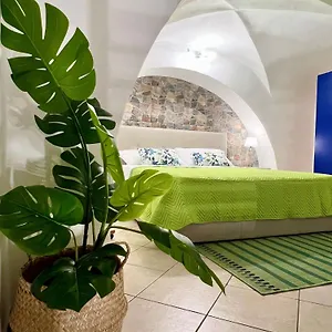 https://robert-holiday-catania.sicilyhotelsitaly.net
